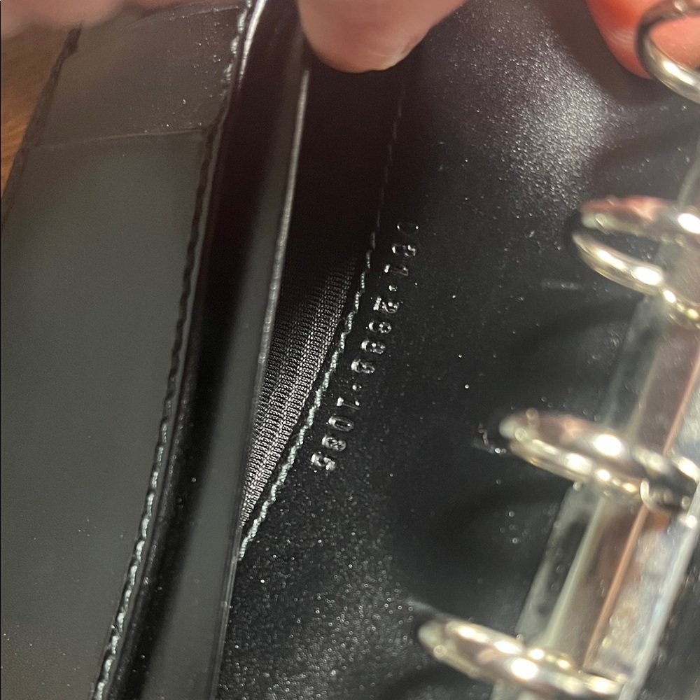 Gucci Black Leather Agenda with Silver Logo Closure - Picture 9 of 10